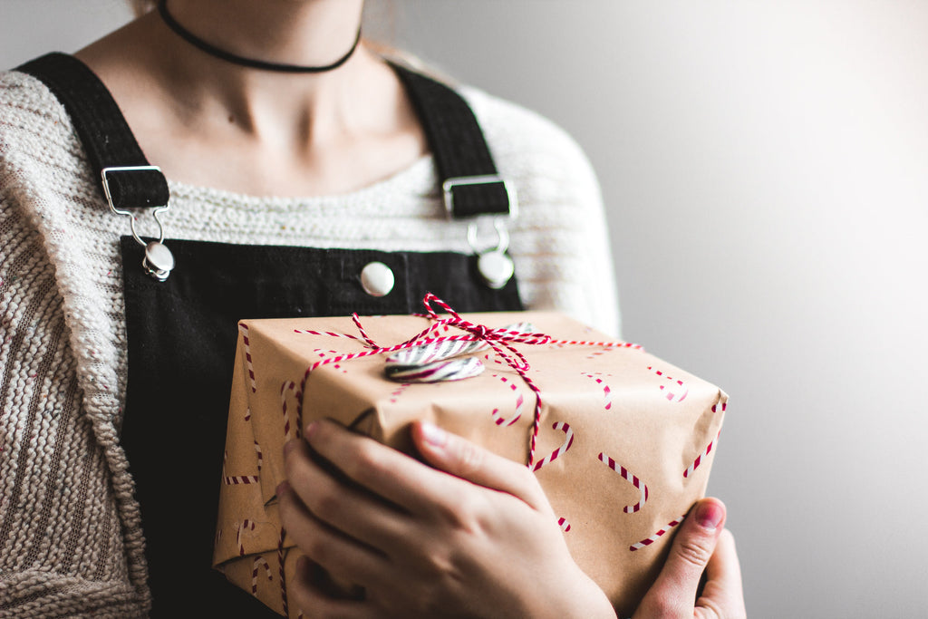 holiday gift guide for new and expecting parents. holiday gifts, gifts for babies, unique christmas ideas, holiday gift ideas