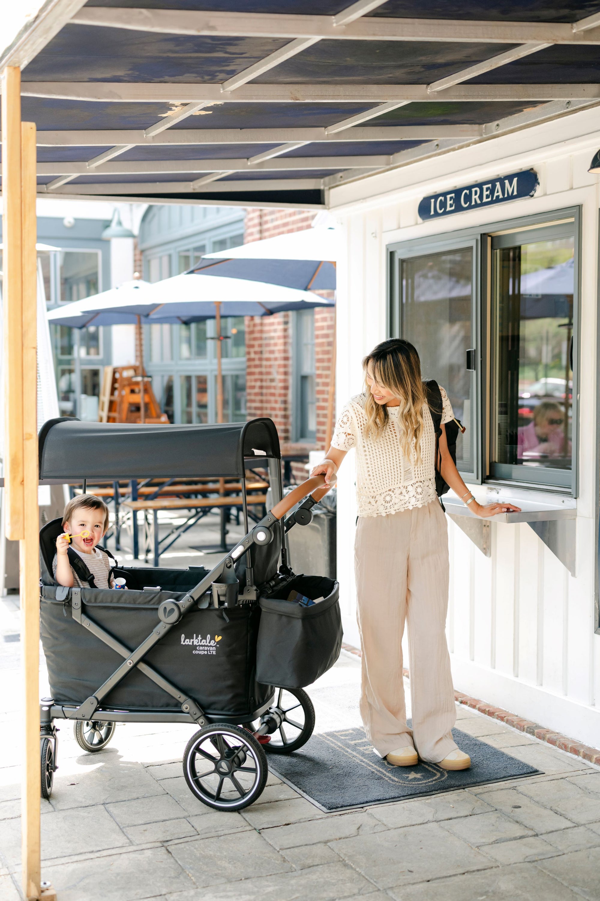files/Larktale_Caravan_Coupe_LTE_-_Lifestyle_10.1.jpg